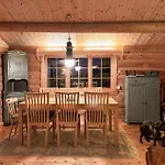Awesome In With Sauna Hébergement de vacances